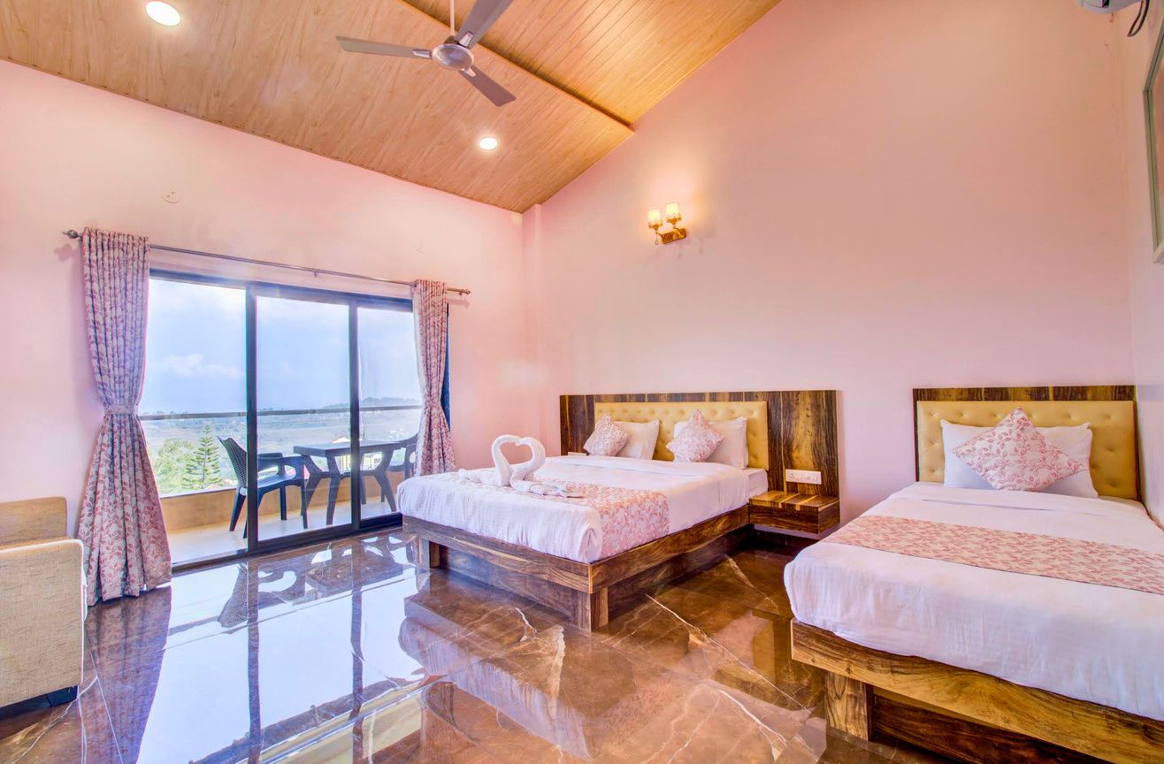 Twin room with valley-view balcony
